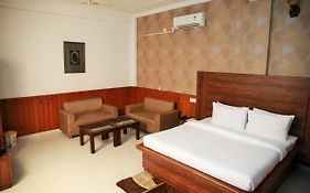 Hotel Red Apple Sangrur
